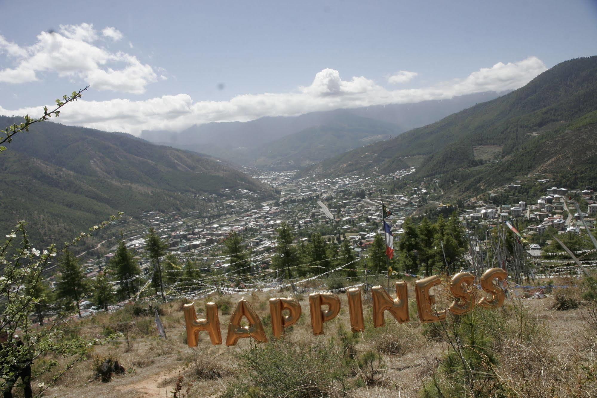 Le Meridien Thimphu Hotel Exterior photo